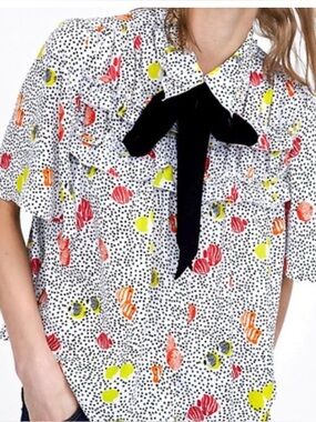 Zara Basic White Polka Dot blouse with a fish and polka dot print. Sz S
